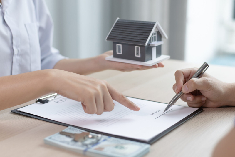 nên vay thế chấp cùng hay khác ngân hàng